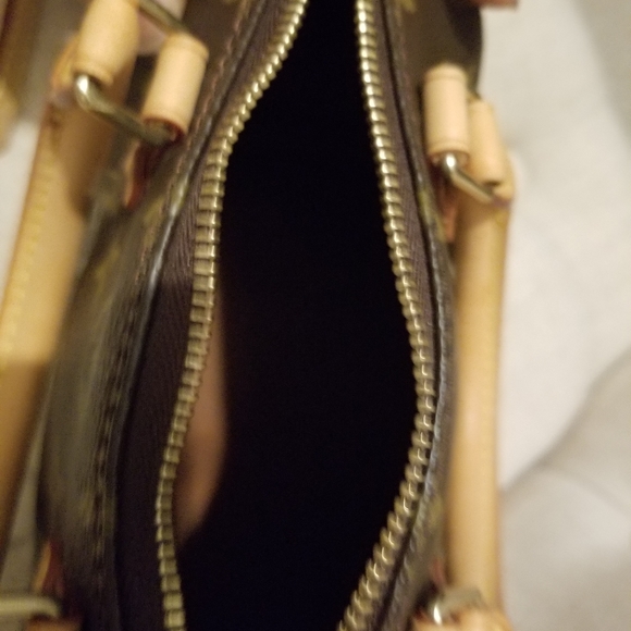 Louis Vuitton speedy nano with bag tag - Picture 8 of 15